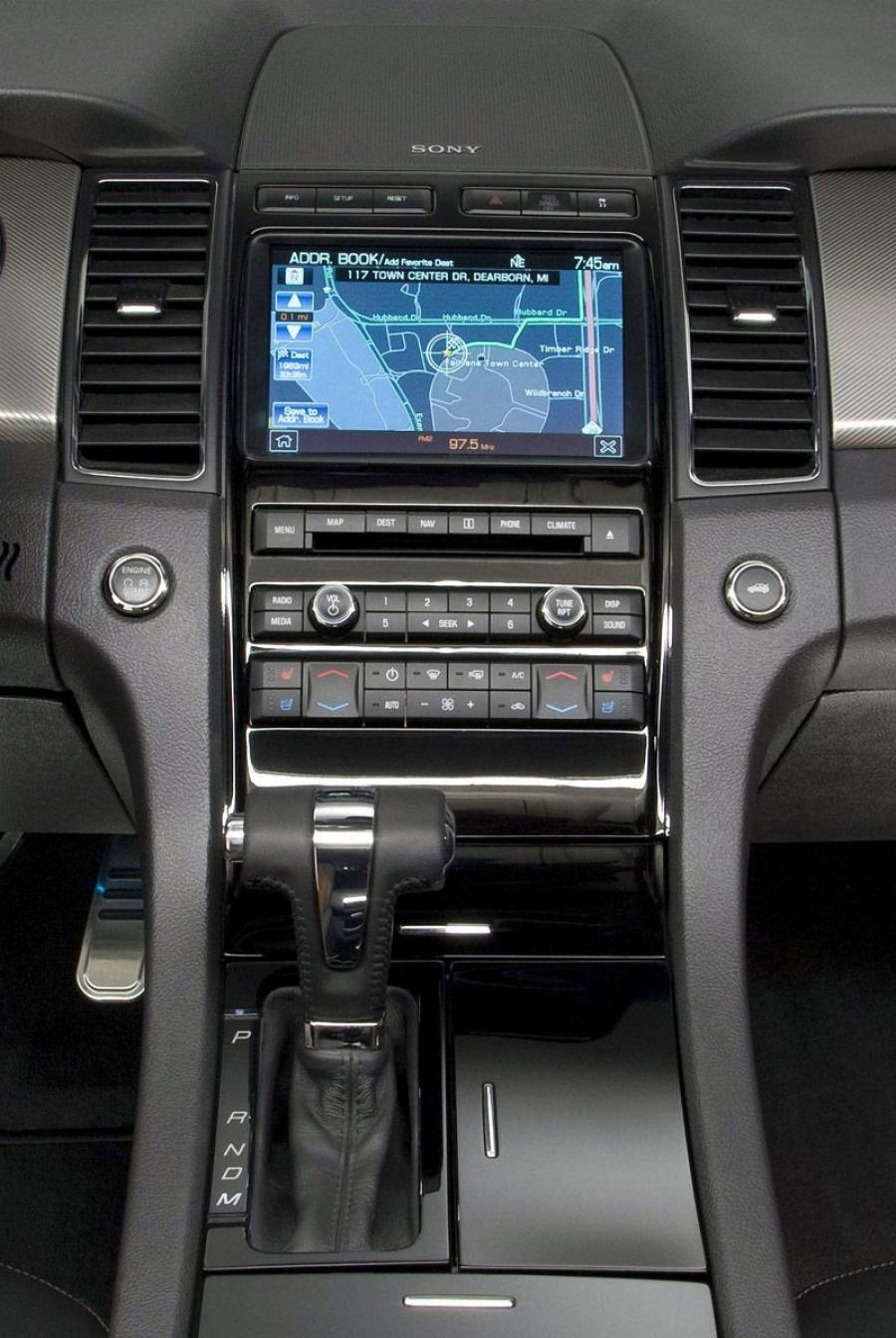  Ford Taurus SHO 2010 года  (фото 167 из 248)